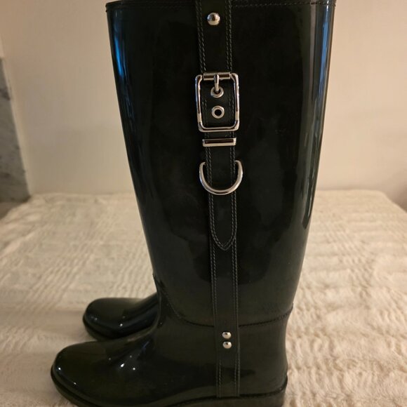 Boots - Picture 6 of 6